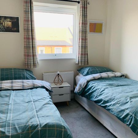 Alpha, Private Double Room, City Centre, Free Parking, Sittingbourne, Kent Eksteriør billede