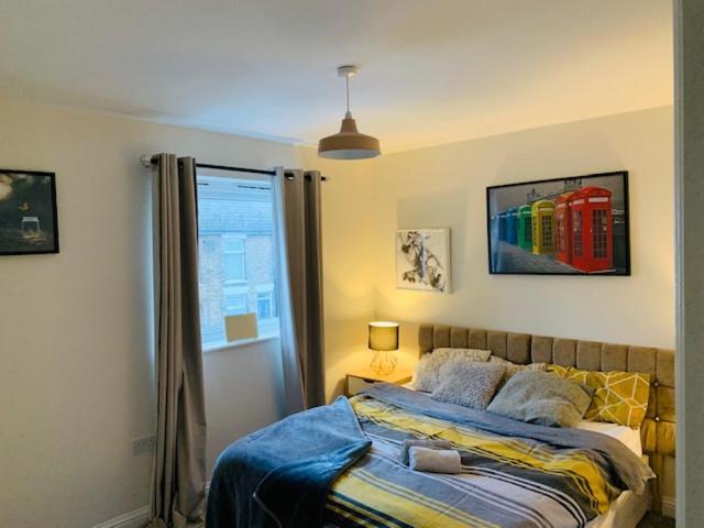Alpha, Private Double Room, City Centre, Free Parking, Sittingbourne, Kent Eksteriør billede